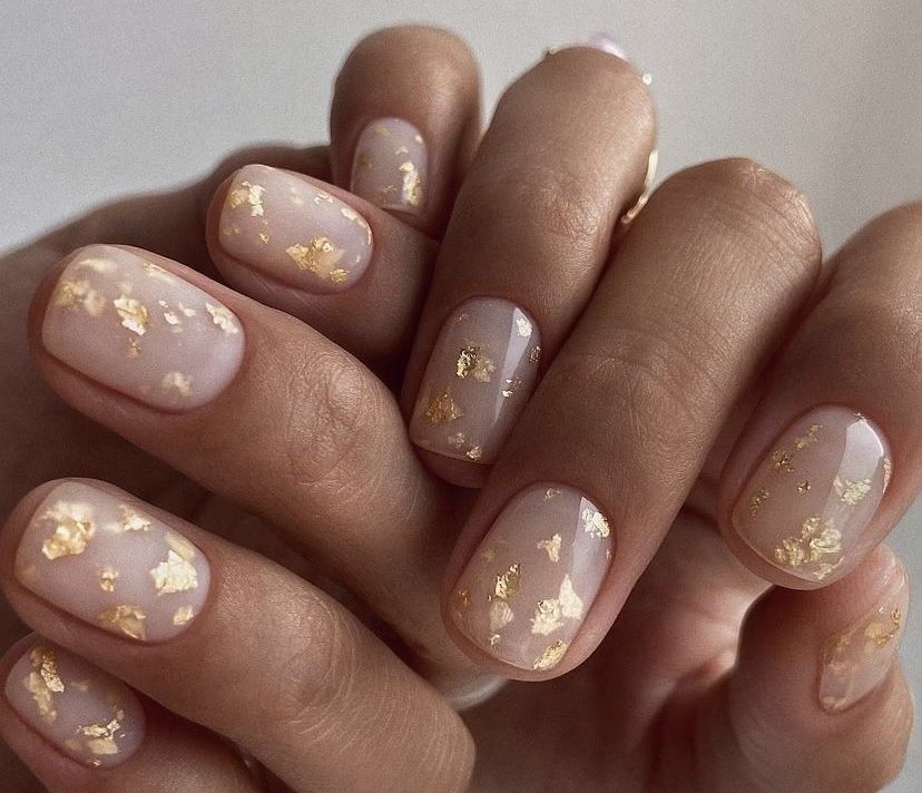 The 40 Best Christmas & New Year's Eve Nails