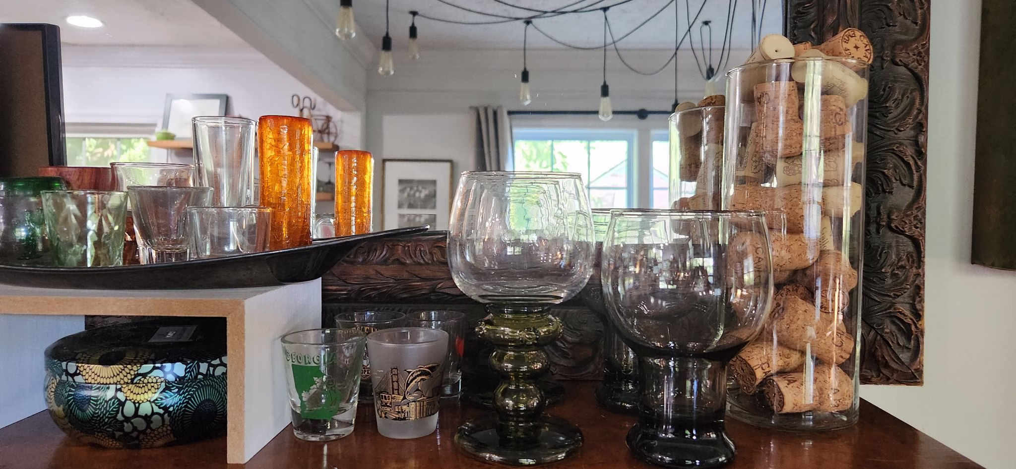 The Best Home Bars: How to Create a Stylish Entertaining Bar in Any Home The Best Home Bars: How to Create a Stylish Entertaining Bar in Any Home